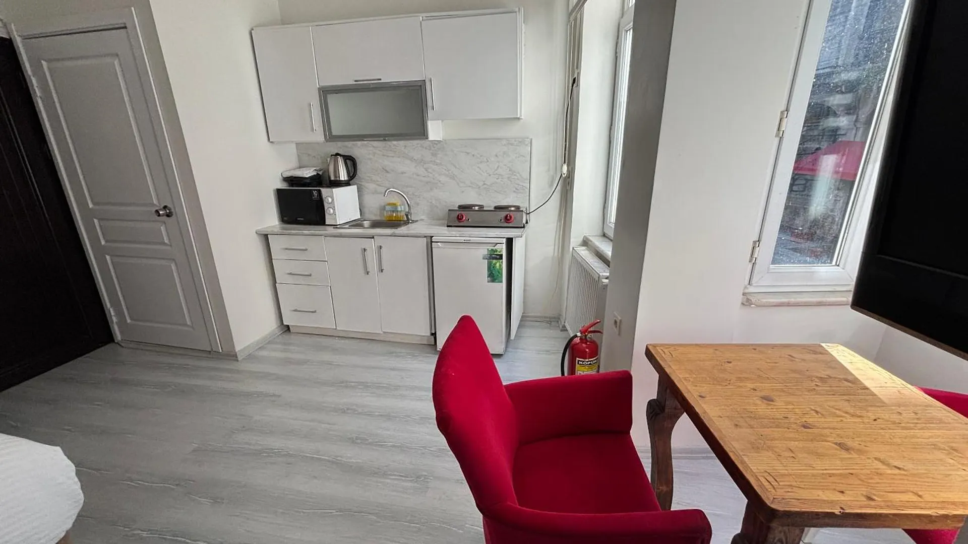 شقة فندقية اسطنبول Istanberry - Scarlet Apartments تركيا